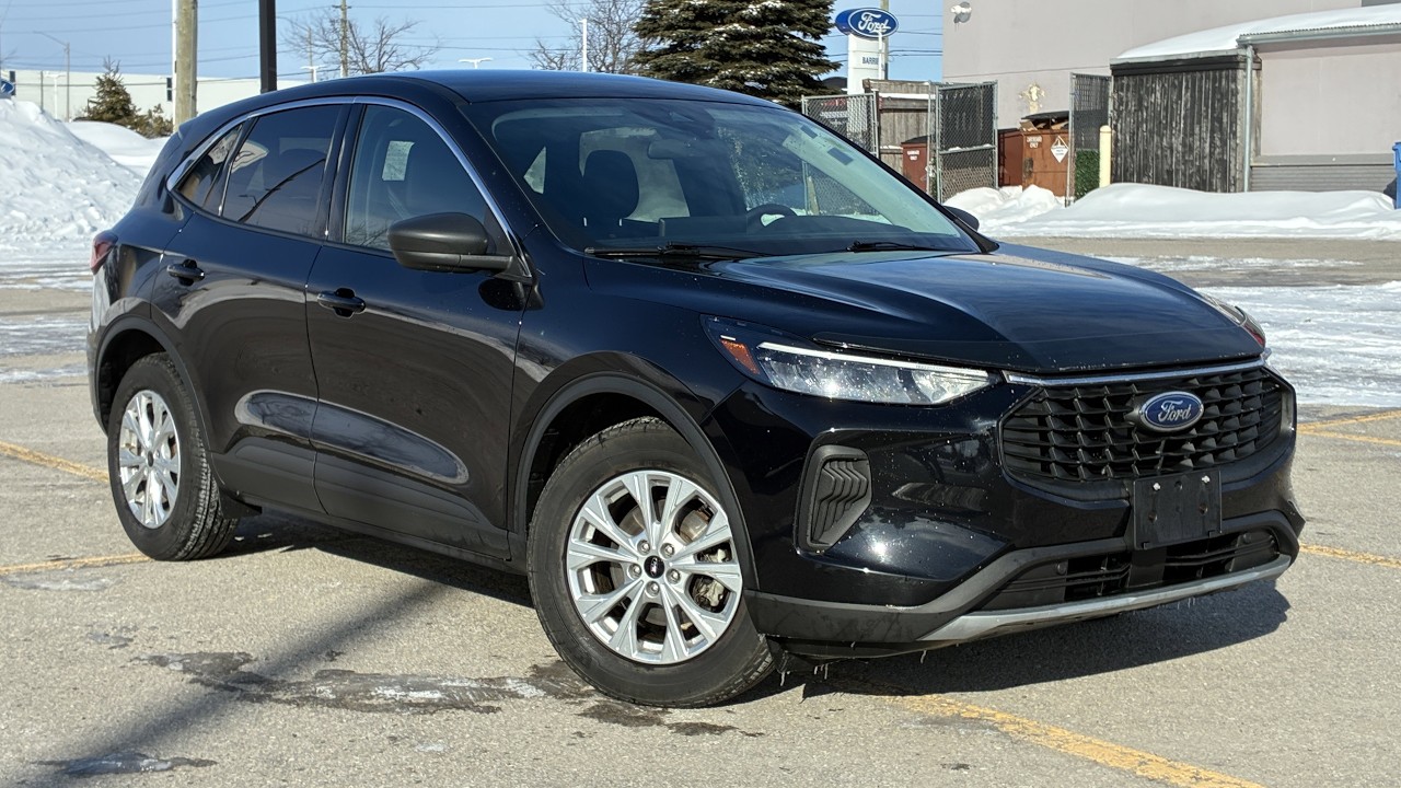 Used 2023 Ford Escape Active in Black (#A0203A) | Barrie Ford