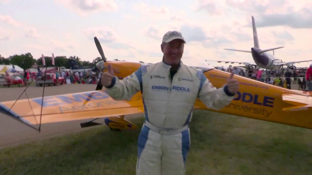 Full-Scale and RC Formation Aerobatics with Matt Chapman