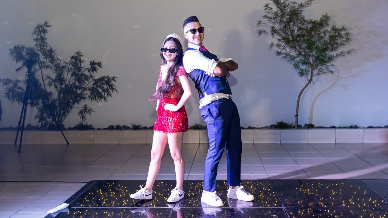 ABERTURA DE PISTA |15 ANOS| VALSA MALUCA | PAI E FILHA|As Branquelas #valsa #paiefilha #debutante