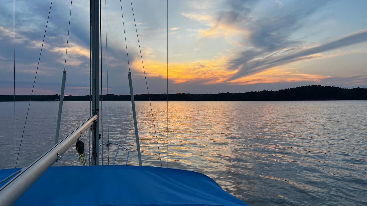 Catalina 22- Perfect Sailing Day