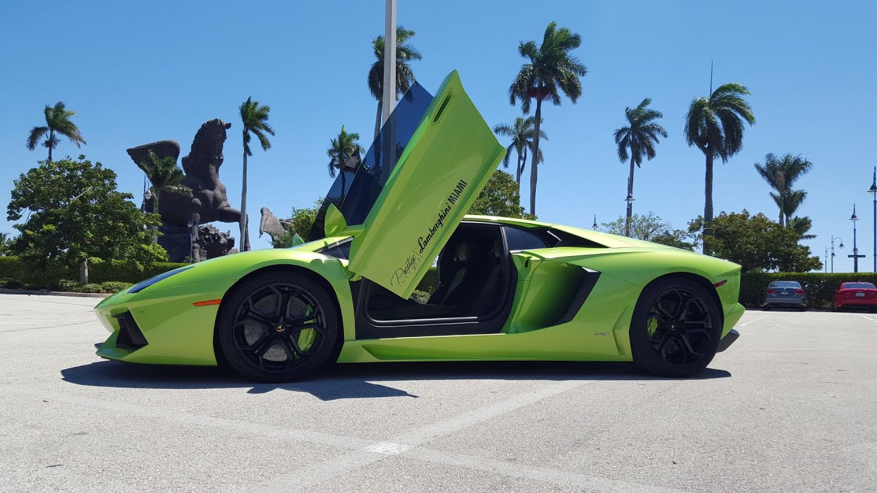 Lamborghini Aventador ANGRY BULL RIDE Full Speed Acceleration 0-60 LOUD SOUNDS at Lamborghini Miami