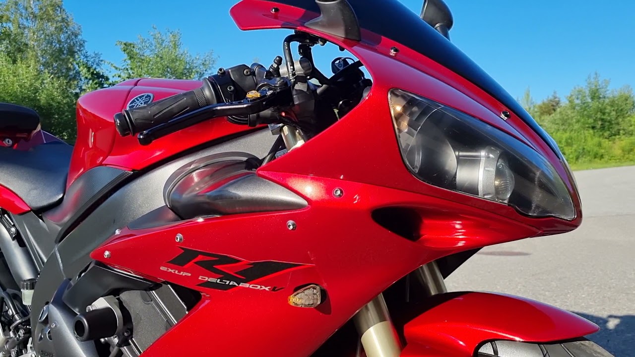2004 Yamaha YZF-R1 ++Akrapovic full + Power Commander++ cold engine start and walkaround