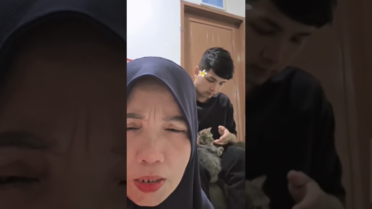 Baby nyut nyutan siap2 kerja lagi 