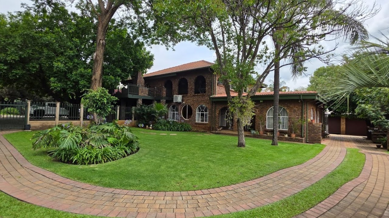 New Listing in Les Marais R4450000