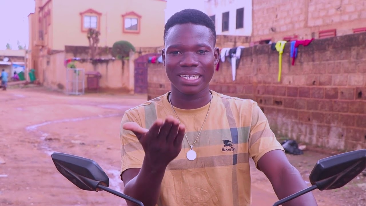 Clip wata née daree