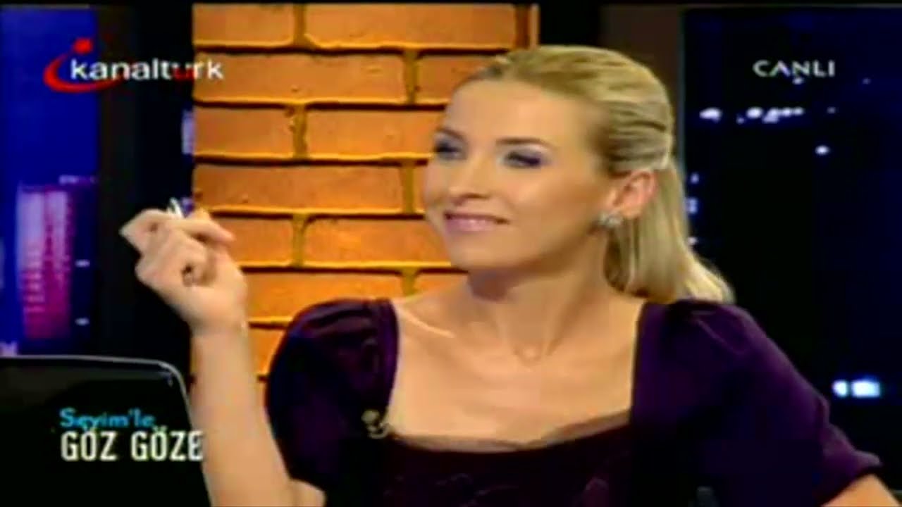 Sevim G&ouml;zay'dan Canlı Yayında Yaşar Nuri &Ouml;zt&uuml;rk'e Sitem (2009)