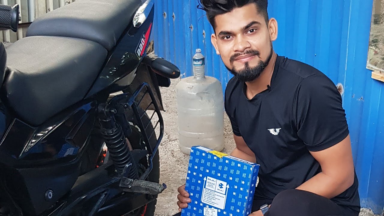 Pulsar 220 Chain sprocket kaise change kare`?