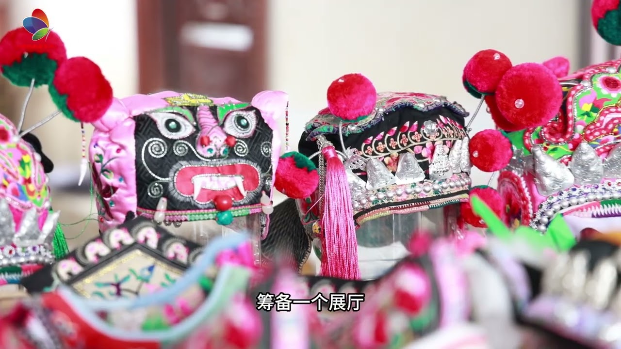 #白族 #刺绣 #非遗 #在大理爱上生活 白族古村有&ldquo;新绣&rdquo;：00后绣郎用针线下的热爱，守非遗