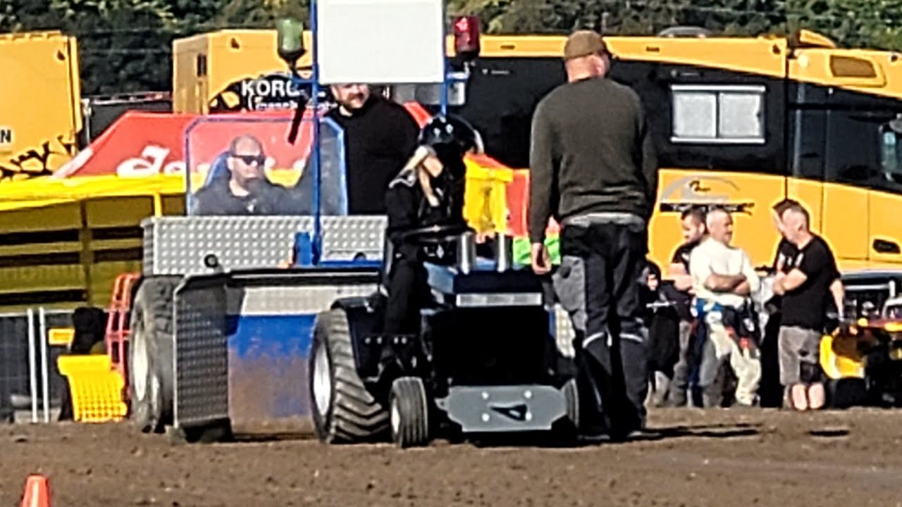 Garden Pulling Sonsbeck