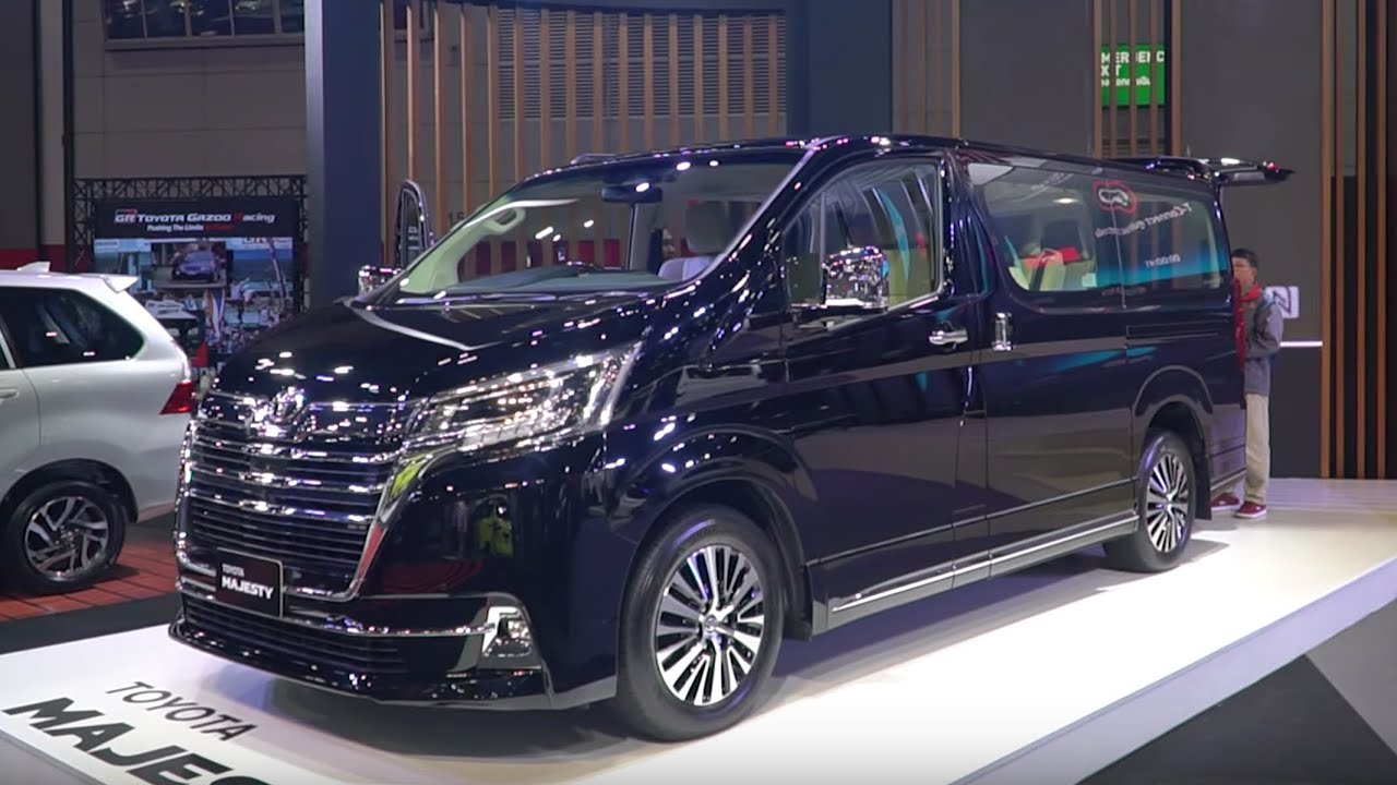 พาชม Toyota Majesty 11 ที่นั่ง ราคาเริ่ม 1.7 ล้านบาท ผลิตจากญี่ปุ่น