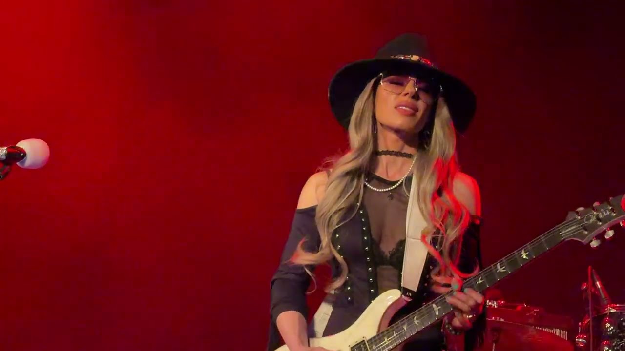 Orianthi plays ‘ Sharp dressed man  ‘ at the O2 Academy Islington 29th January