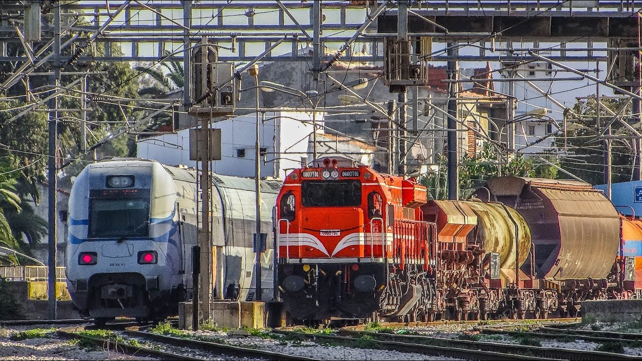 SNTF : #time_lapse #poste_d'aiguillage d'#El Harrach ( 22 trains , 35 minutes )