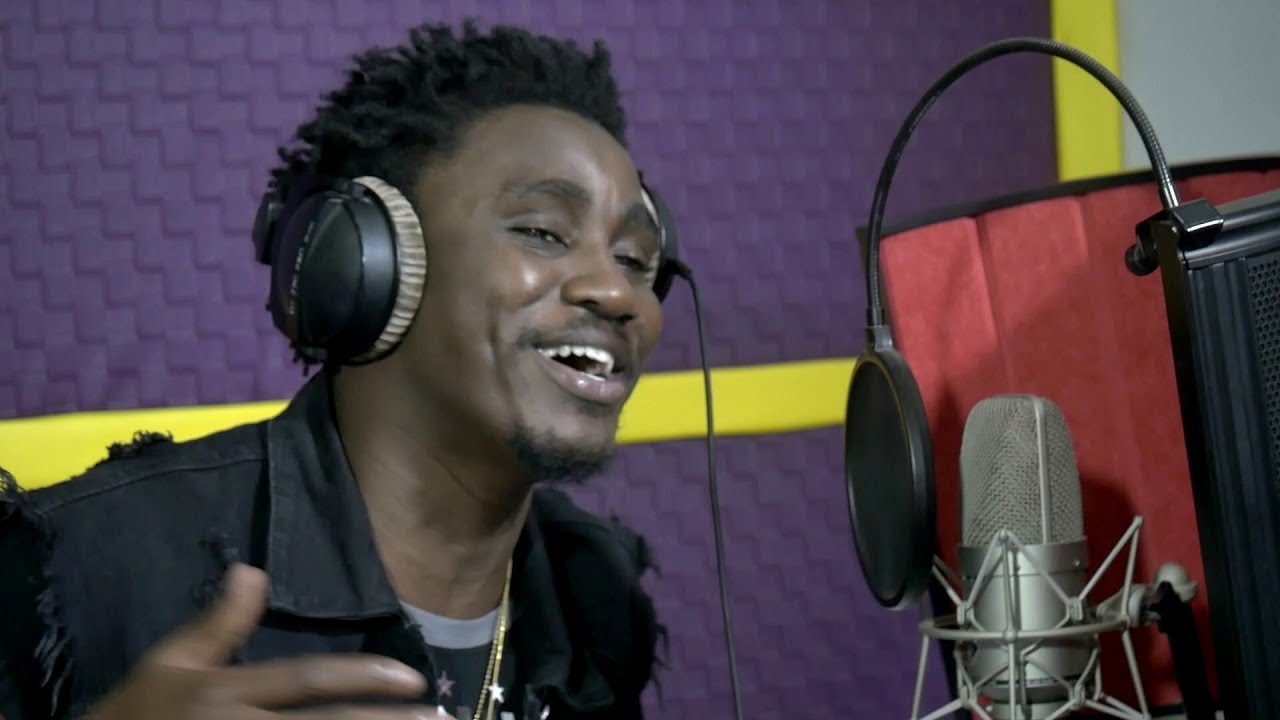 Wally B. Seck - Studio Session / Let them grow up