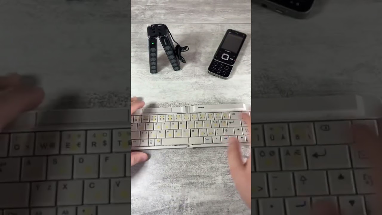 Nokia N81 + Keyboard + Speacker