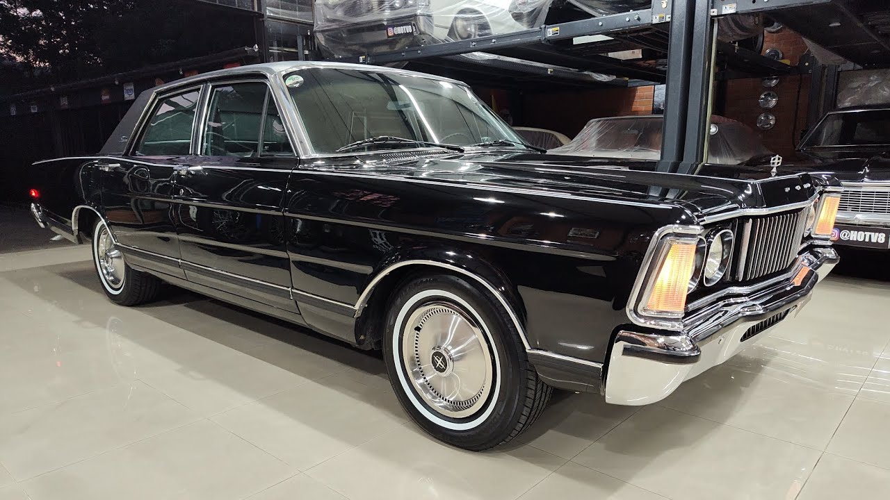 Ford Landau 1982 Preto Bali de fábrica disponível no www.hotv8.com.br