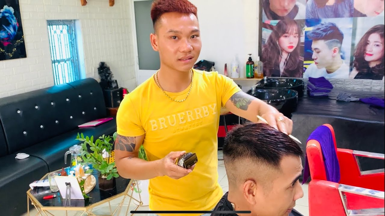 Vinh Tiền Lẻ | Trải Nghiệm Làm Thợ Cắt Tóc.
