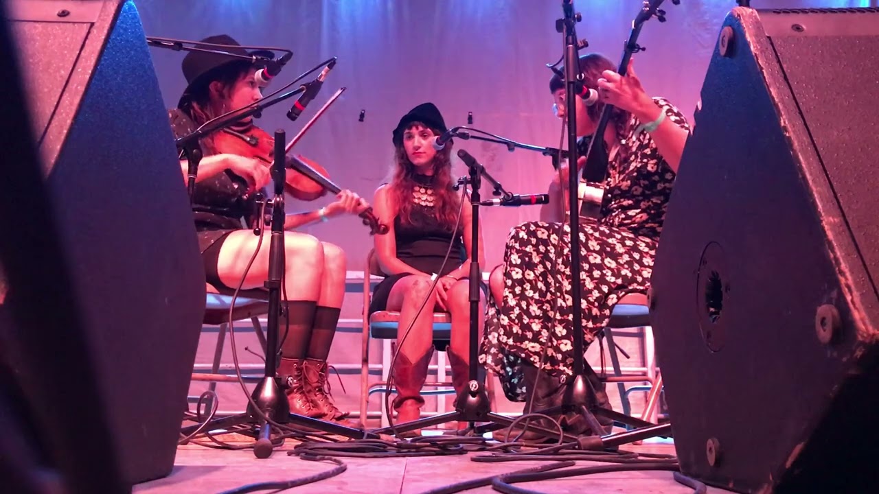 Mama's Broke and Sierra Ferrell @ Clifftop 2018