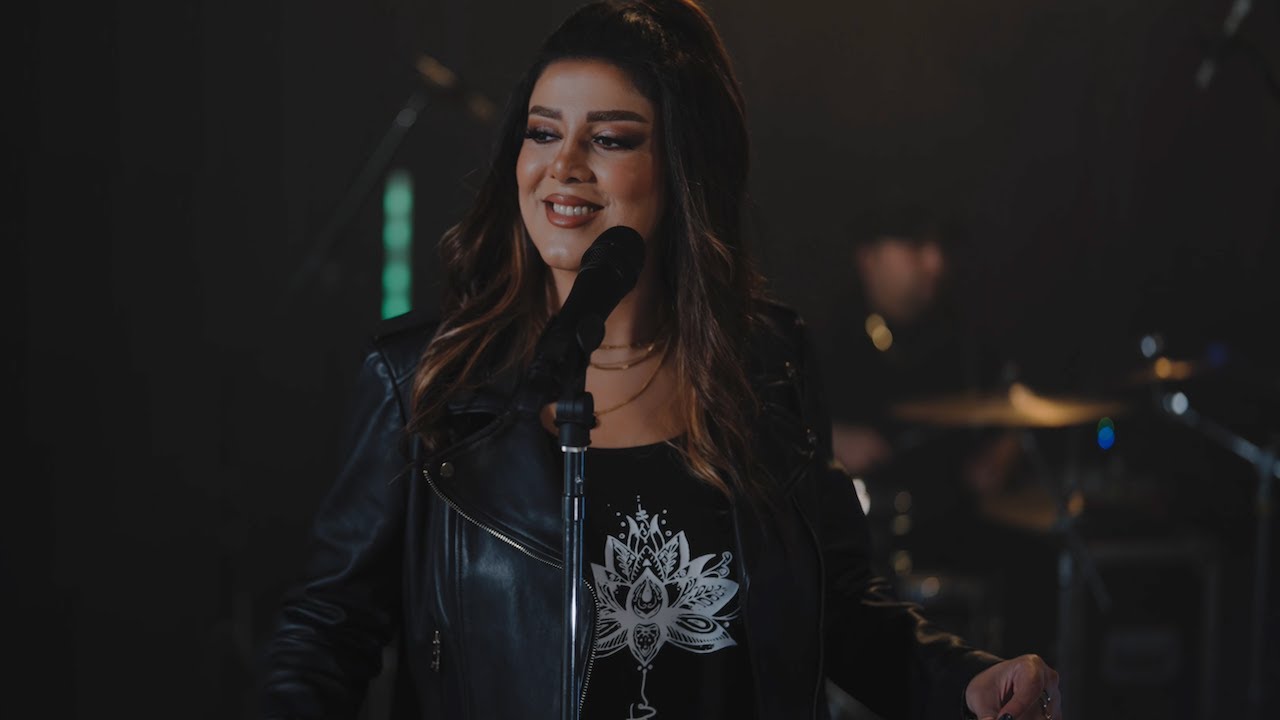 Satin - Zibaye Mani (Live)