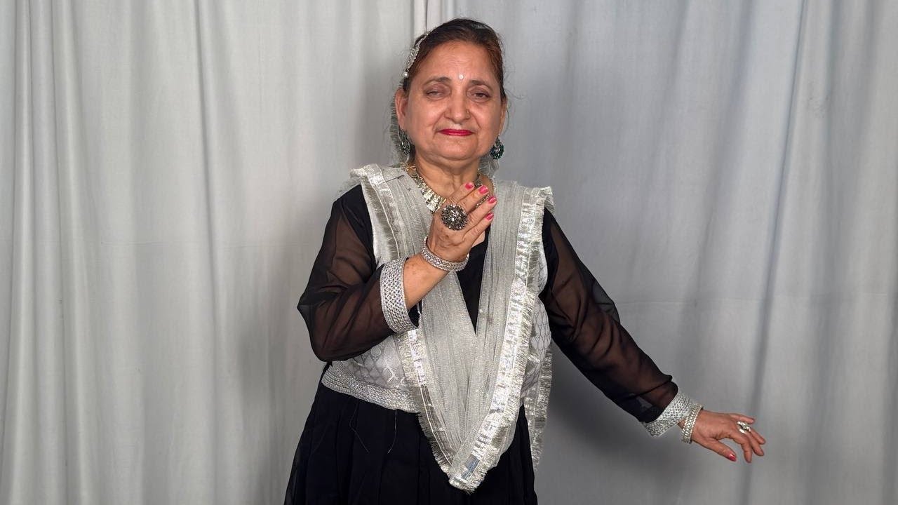 Mere Humnafas Mere Humnawa | ghazal song | poet shakeel badayuni | performed by Manjula pant