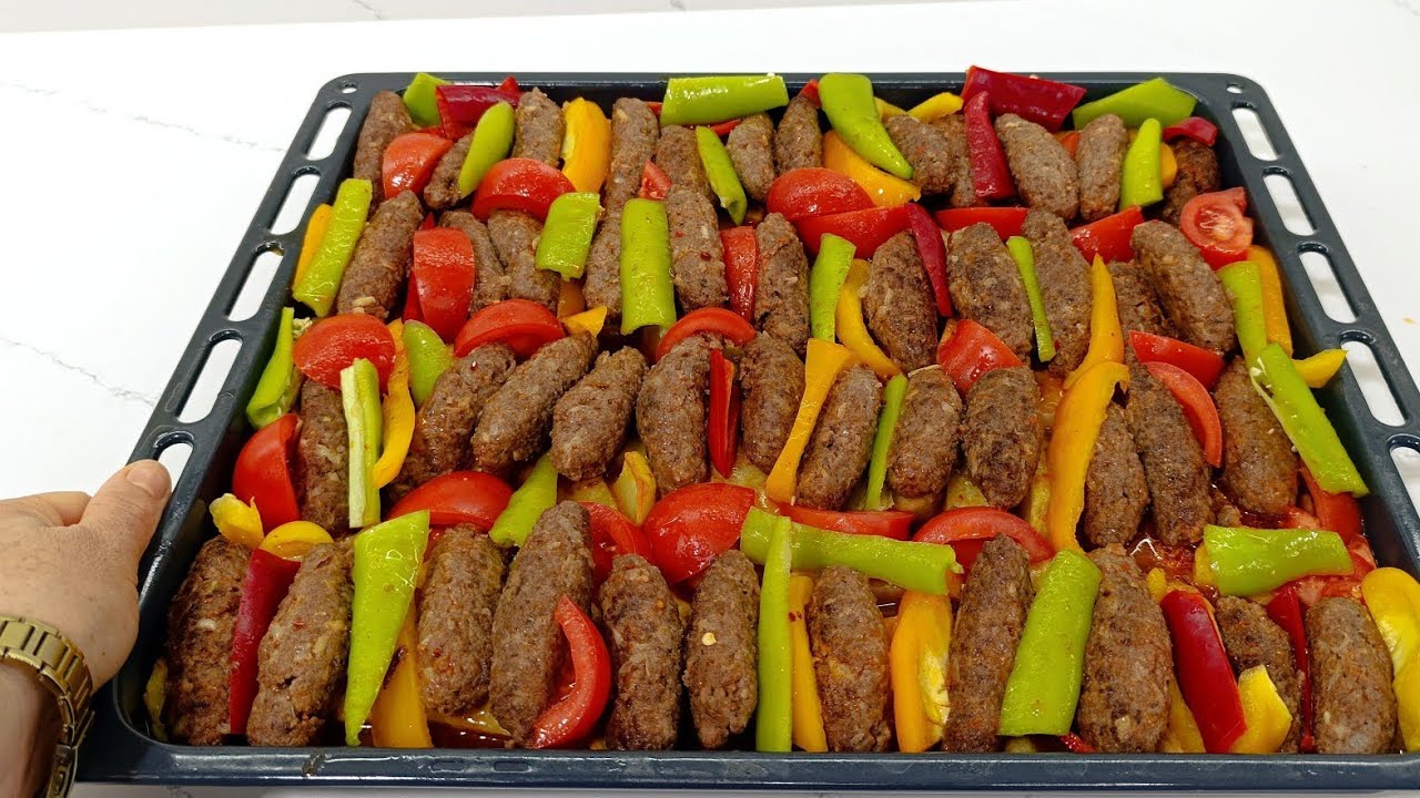 İzmir Köftesi Nasıl Yapılır 💯 Enfes Kebap Fırında Köfte Patates Tarifi Nefis Yemek Tarifleri Meryem