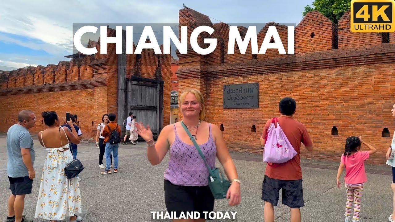 [4K] Walk in Chiang Mai, The Phae Gate and Old city. Thailand 2024. Wonderful evening walking.