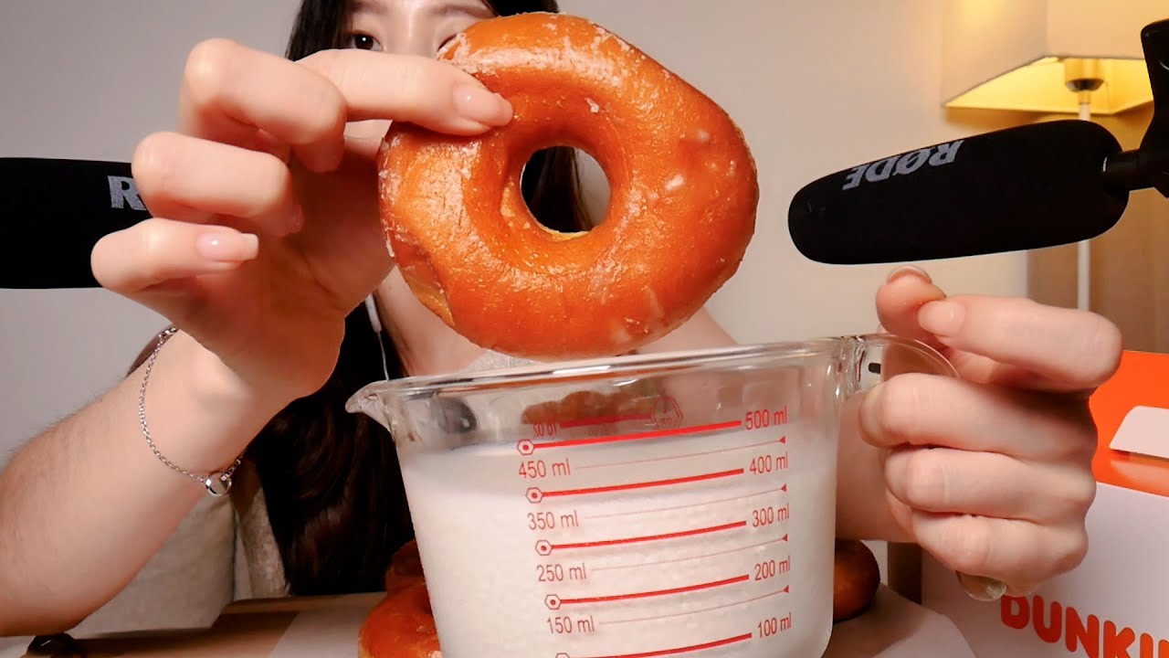 방구석 불금러를 위한 선물 치덕치덕 사운드 | 도넛 + 우유 | Doughnuts & Milk | Whispering | ASMR