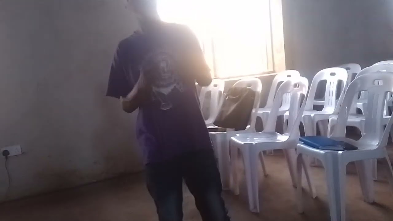 PRAISE AND WORSHIP@VICTORY LIFE CHURCH ADJUMANI DISTRICT UGANDA 🇺🇬 WITH BISHOP COSMAS MANDILE 