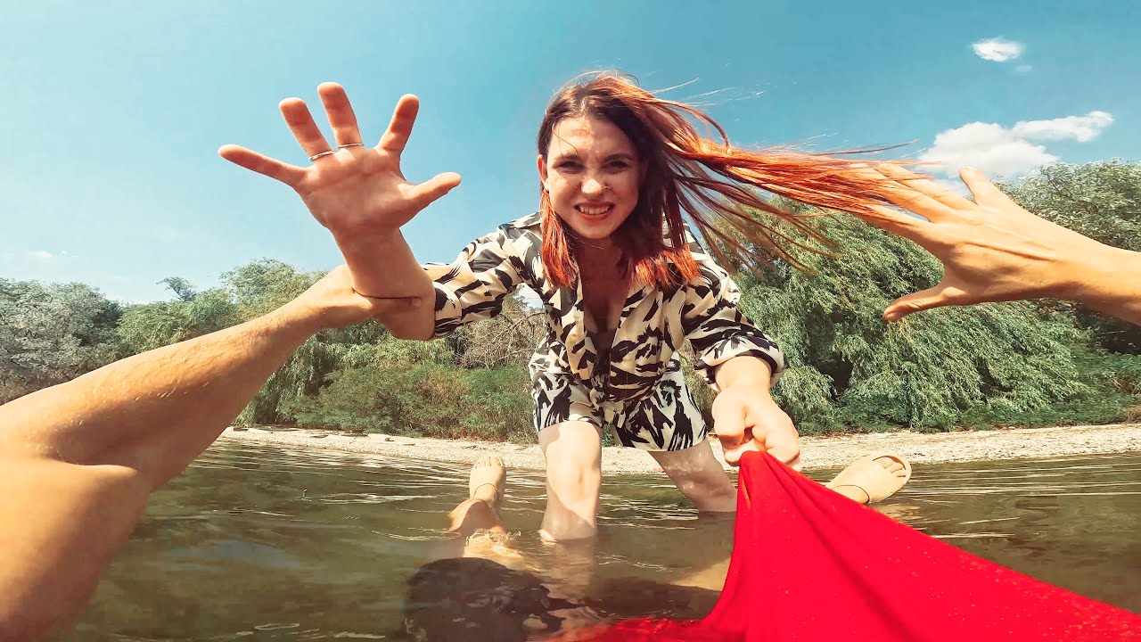 ESCAPING CRAZY GIRLFRIEND (Romantic Parkour POV Love)