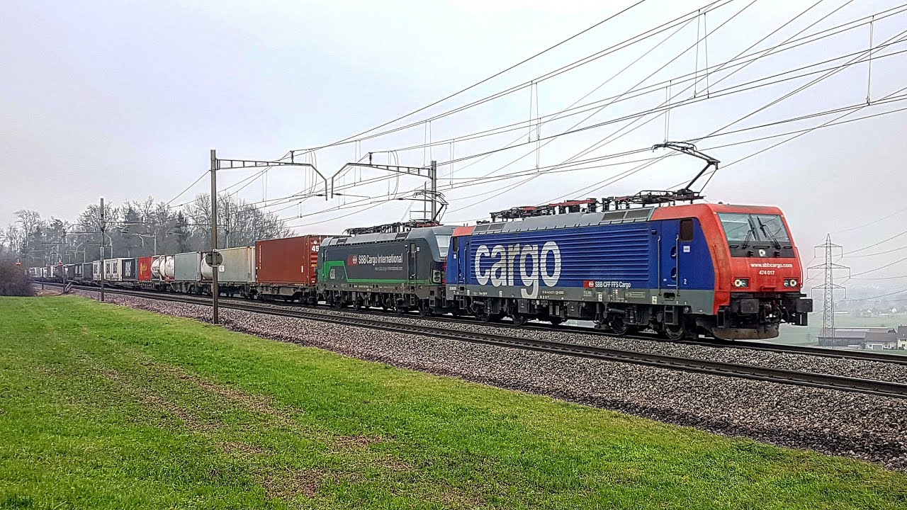 Bahnverkehr in Mühlau / Trafic ferroviaire à Mühlau