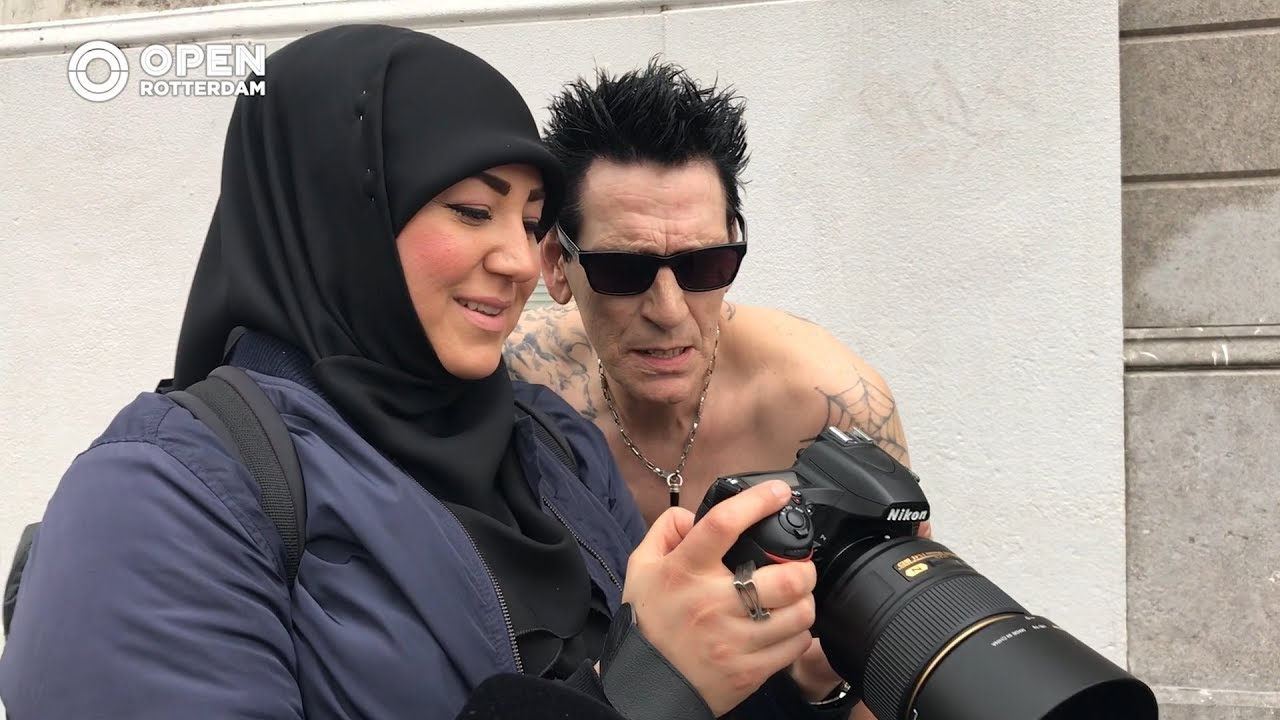 010nu - Straatfoto's met een verhaal door Sebiha Oztas