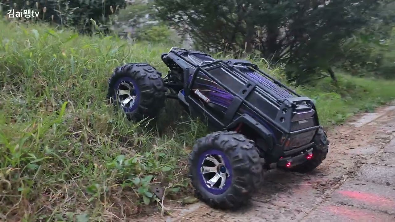 트랙사스 서밋 시원한주행 Traxxas Summit#오프로드 #rc