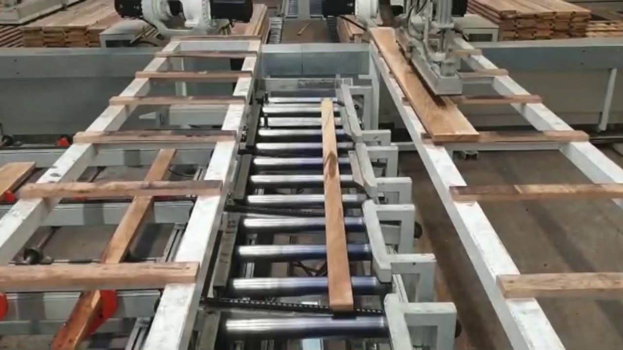 Unloading, selection and stacking of wood boards by DALSO Automation