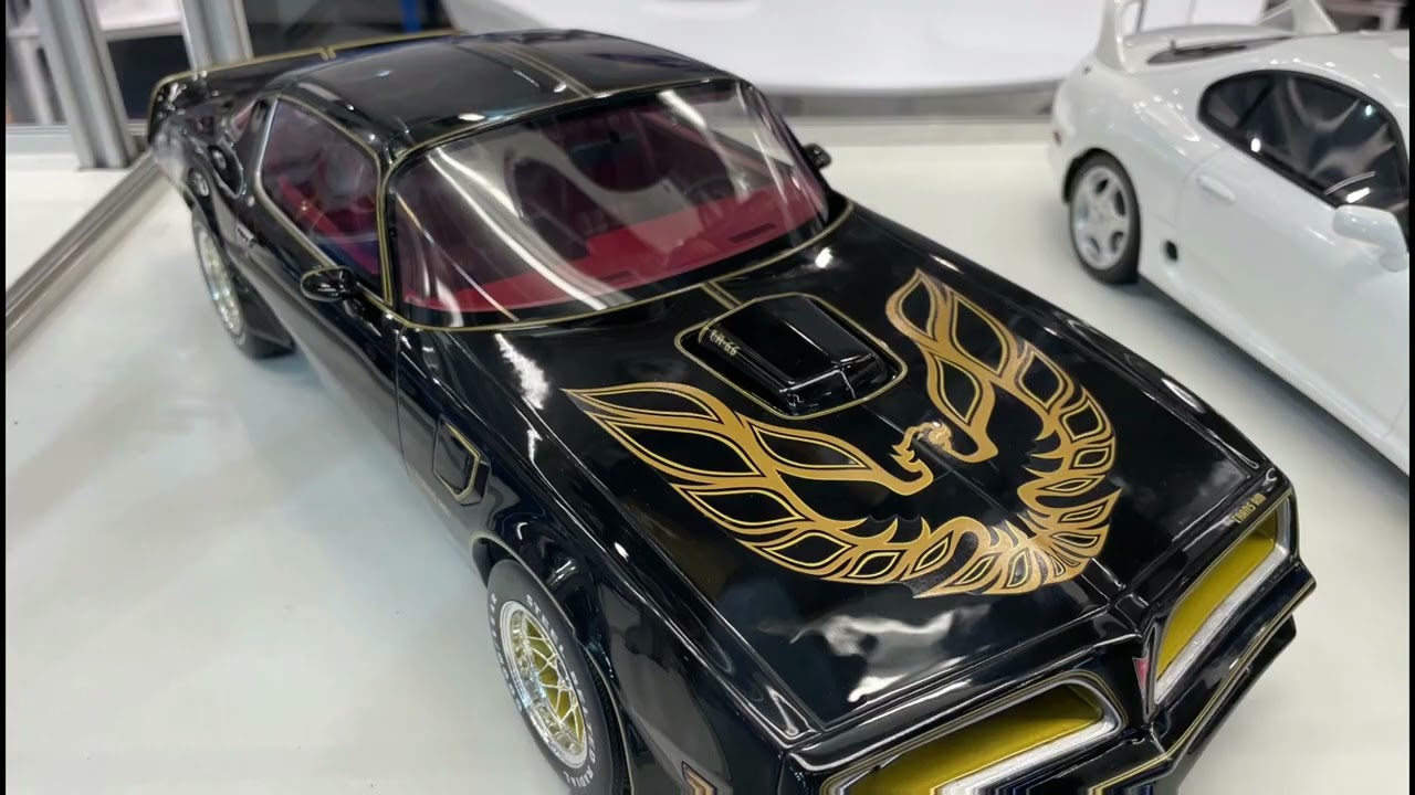 Otto Ottomobile 1/12 1:12  Pontiac Firebird TransAm Bandit Resin Scale Model Spielwarenmesse 2026