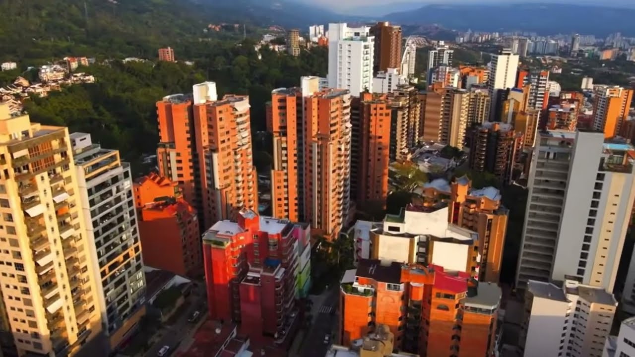 RECOPILACIÓN de lo mejor de BUCARAMANGA en drone - La MODERNA Y BONITA ciudad de COLOMBIA