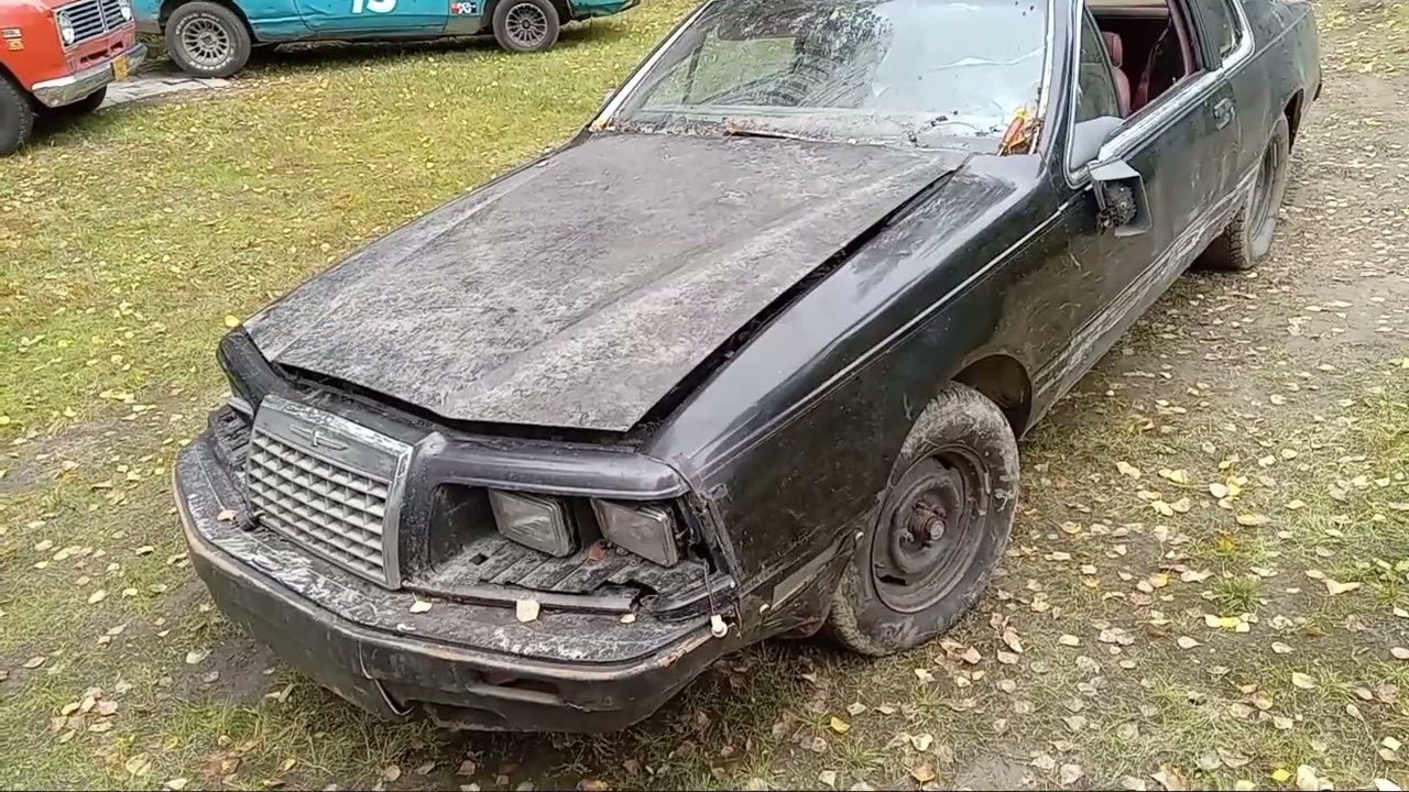 1983 Ford Thunderbird Turbo Coupe - First start in years, burnout, and walkaround