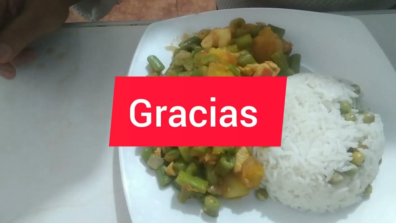 guiso de vainita con papa y pollo#pollo#guisodevainita#delicious 👌