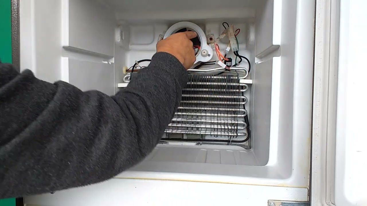 Refrigerador Acros no enfría abajo diagnostico