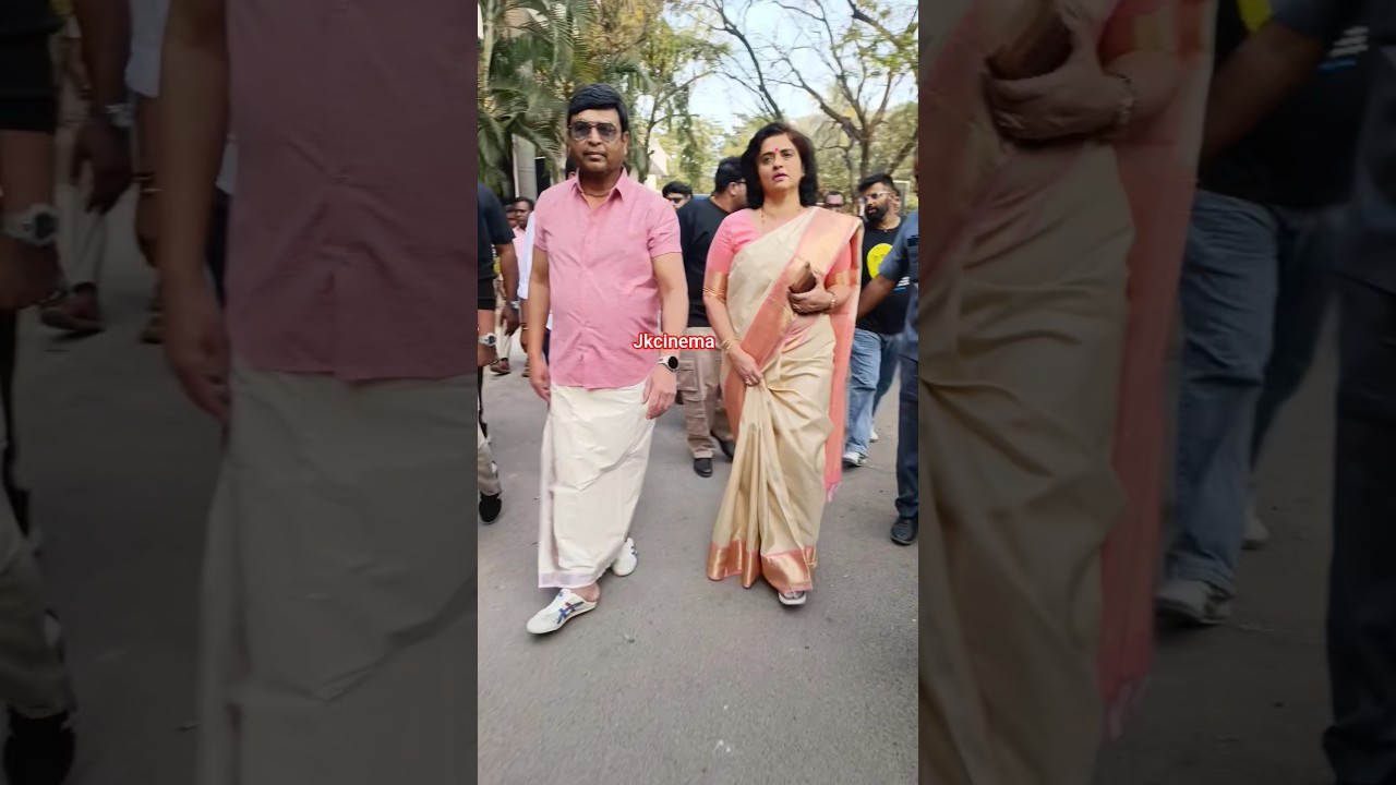 ట్రెడిషనల్ లుక్ లో వచ్చిన Naresh Pavitra Lokesh Beautiful Looking Crazy Video 