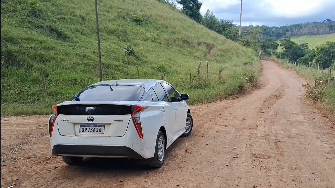 TOYOTA PRIUS - ESTRADA DE TERRA (OFF ROAD)