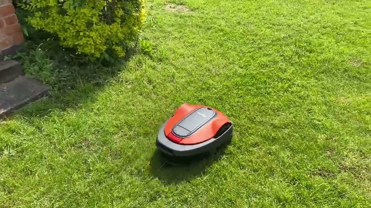 Flymo Robotic lawn mower review 2023