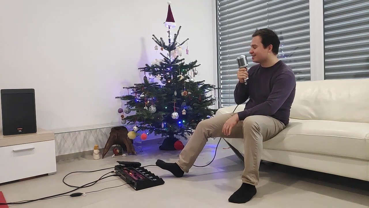 Silent night 5th voice starts at 3:35 made with looper