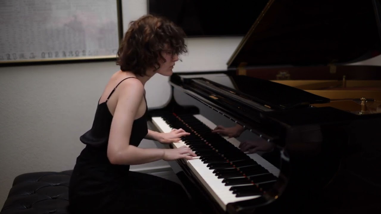 Sonata in F Minor,  K. 387, Domenico Scarlatti, Karmen Grubisic - Piano