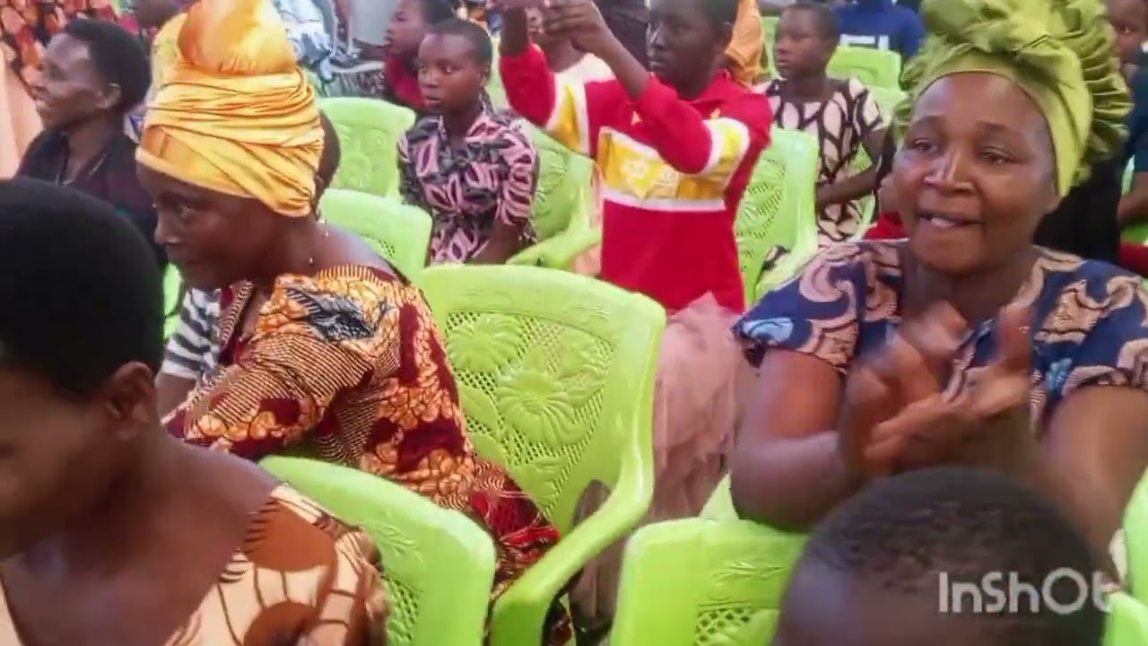 AAAA UYU MWINJILI ANAIMBA NA KUHUBILI NI  PAULO MASANJA MAWASILIANO 0621889792