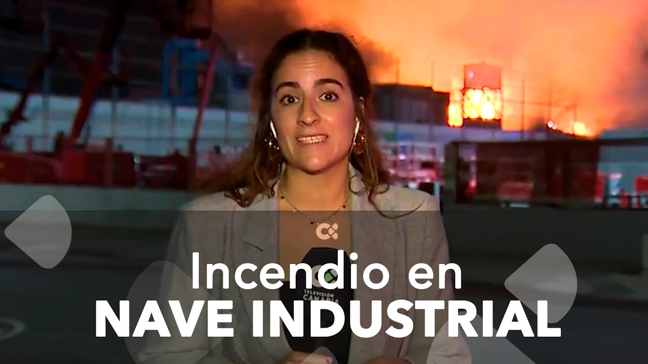 Incendio en una nave del polígono industrial de Arinaga, en Gran Canaria