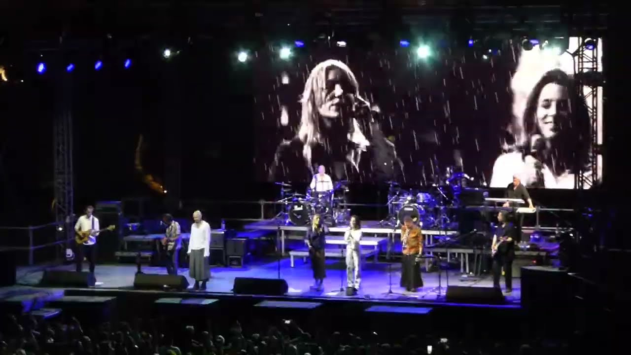 James - Sometimes - Live 2024 in Αthens, Greece at Lycabettus Theatre - 05-09-2024