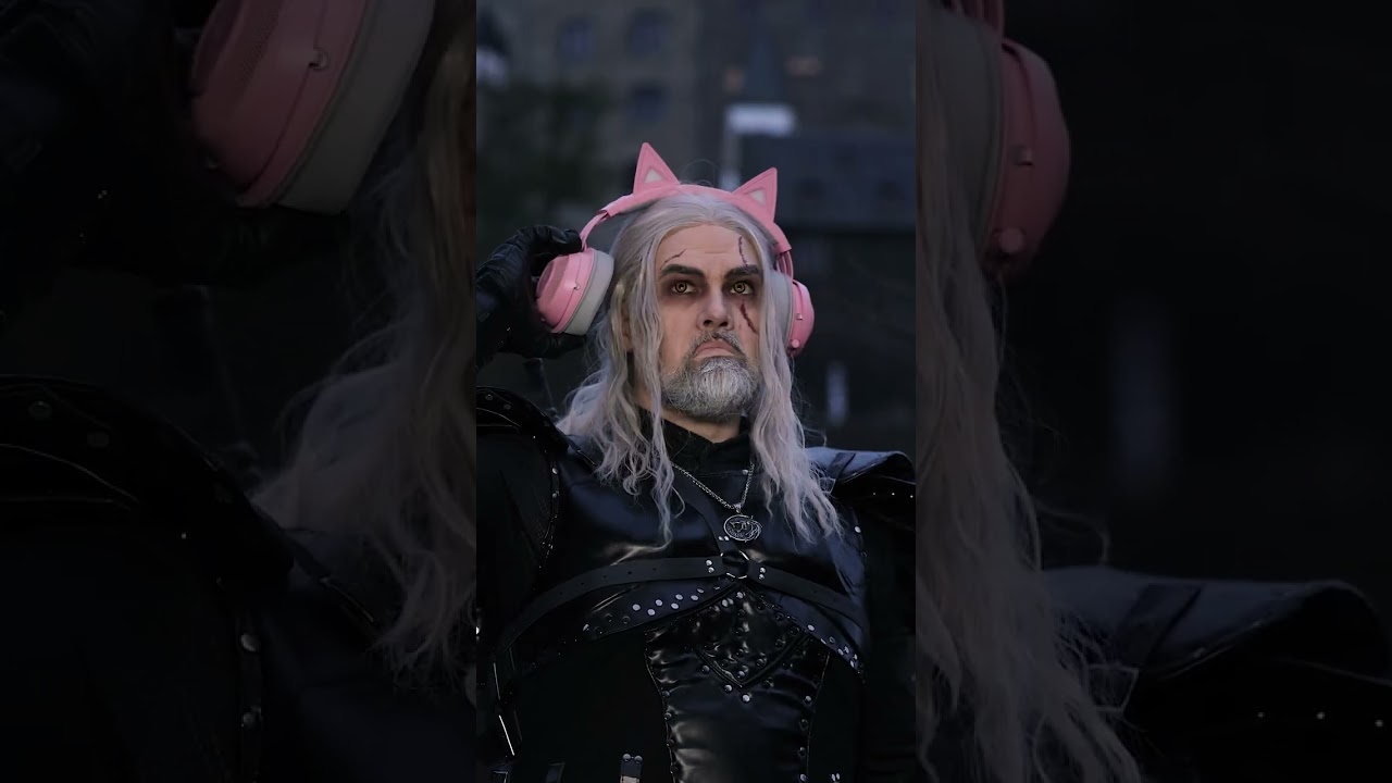 &laquo;LELELELE&raquo;: Geralt, some pink headphones and a dragon 🐉⚔️😂. #geralt #witcher #dragon #cosplay #humor