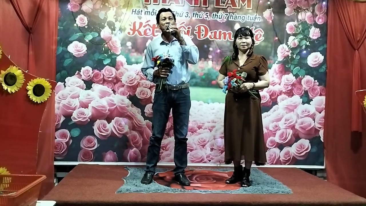 Đừng nói xa nhau, song ca, anh Thắng và Út ấn