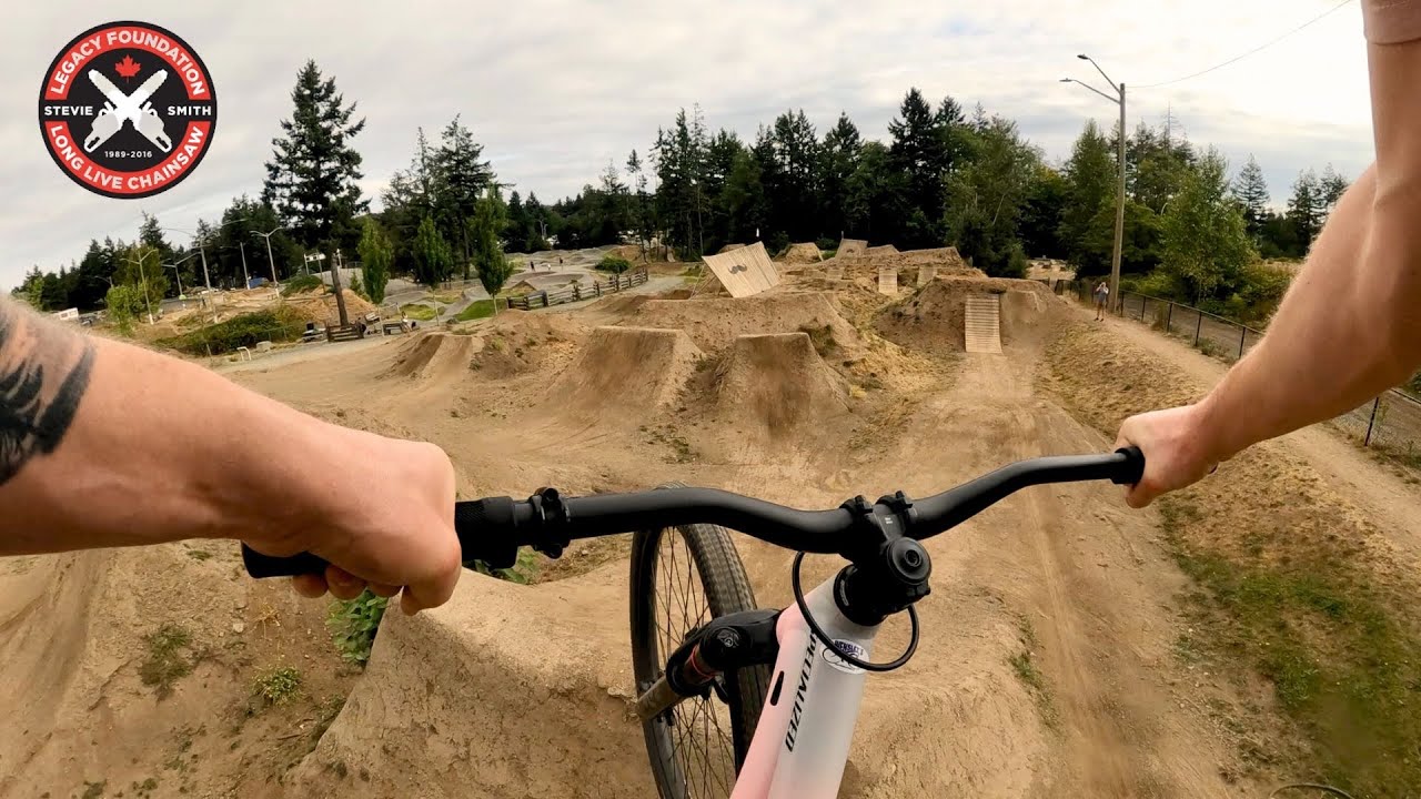 RIDING INSANE CANADIAN MTB JUMPS!! - STEVIE SMITH BIKE PARK!!