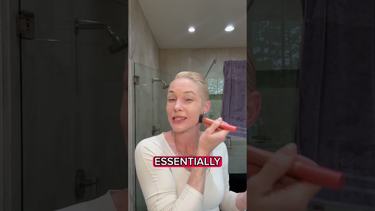 The power of makeup from @unofficiallycaroline on IG for skin confidence