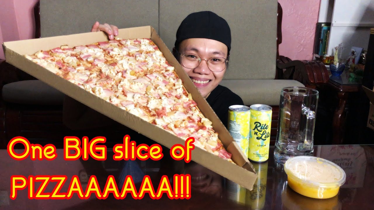 ONE BIG SLICE OF PIZAAAA! MUKBANG
